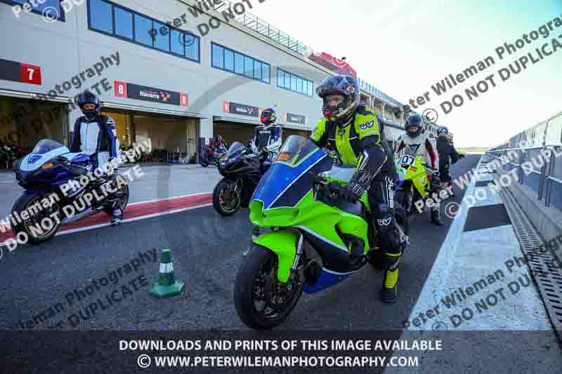 cadwell no limits trackday;cadwell park;cadwell park photographs;cadwell trackday photographs;enduro digital images;event digital images;eventdigitalimages;navarra;no limits trackdays;peter wileman photography;racing digital images;trackday digital images;trackday photos